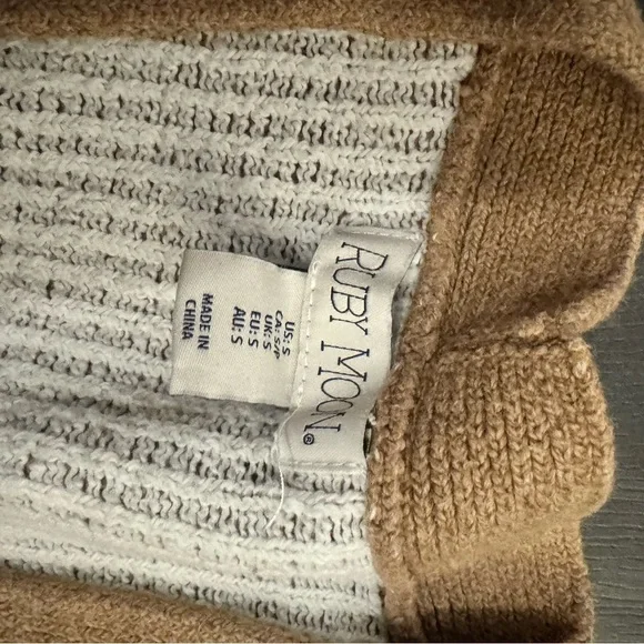 Ruby Moon - Patterned Cardigan - Picture 5 of 7